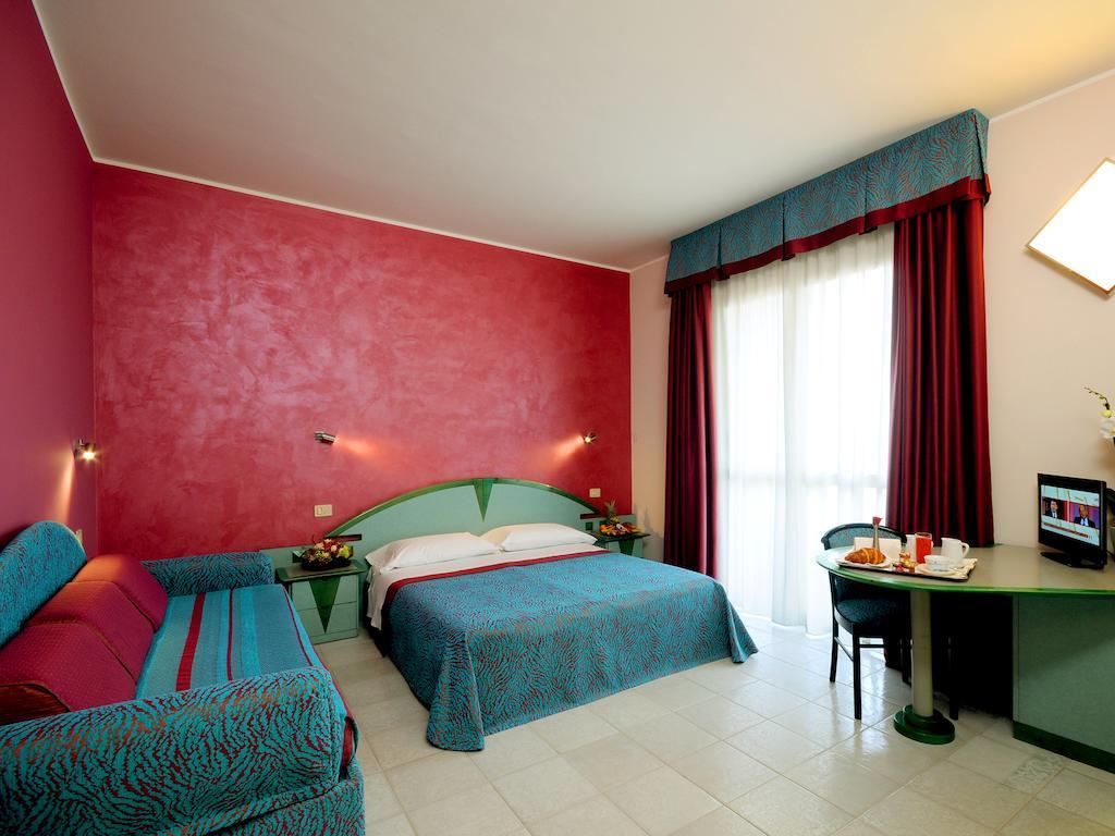 Serena Majestic Hotel มอนเตซิลวาโน ภายนอก รูปภาพ